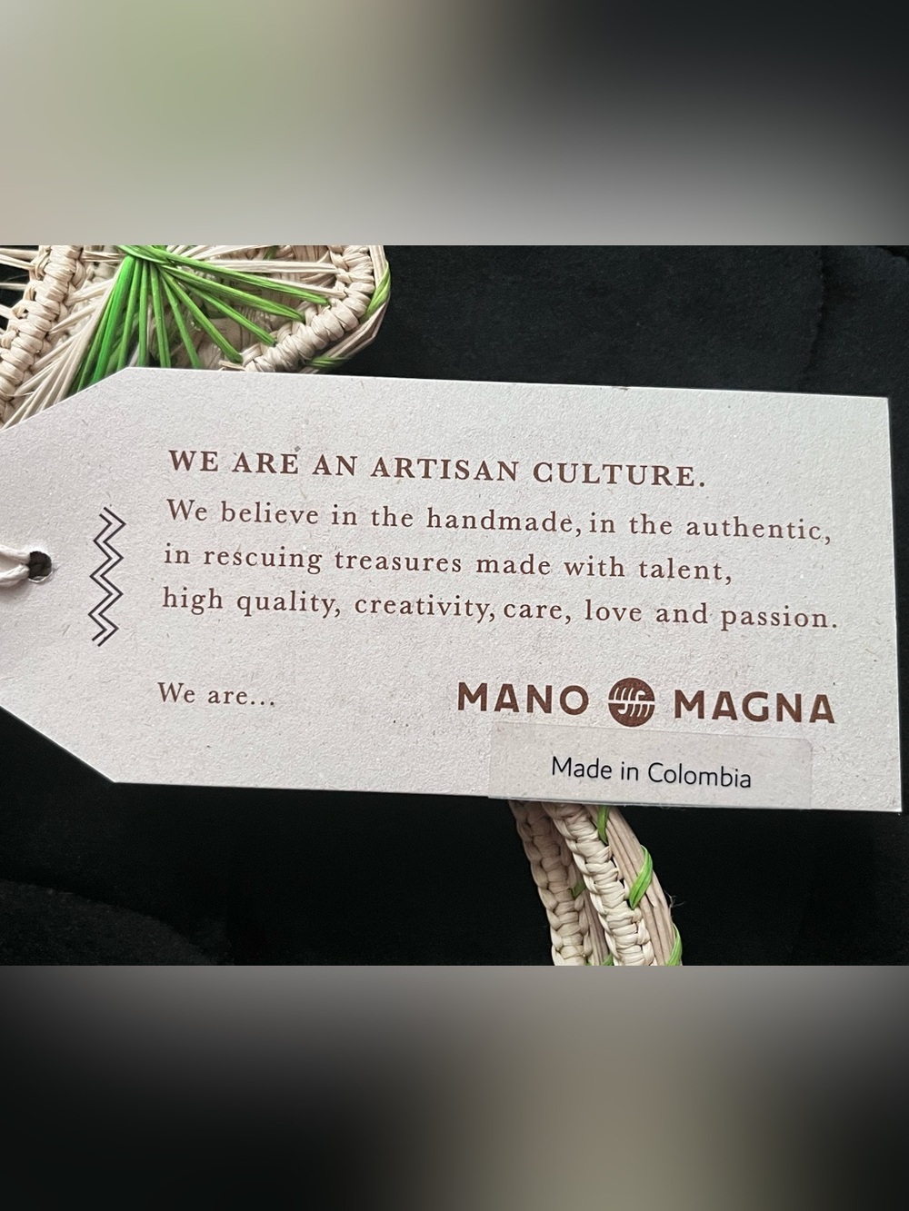 MANO MAGNA Handmade Artisan Mixed Cattleya Raffia Bag - Picture 7 of 7